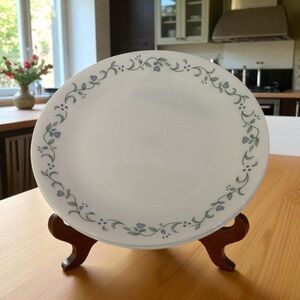 Vintage Corelle Country Cottage Dinner Plates Blue Hearts & Vines Set Of 2